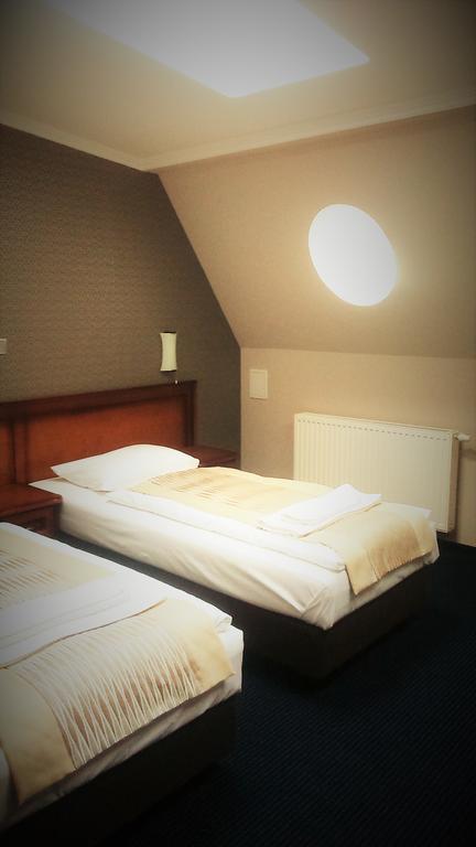 Hotel Kamienica Opole Bagian luar foto