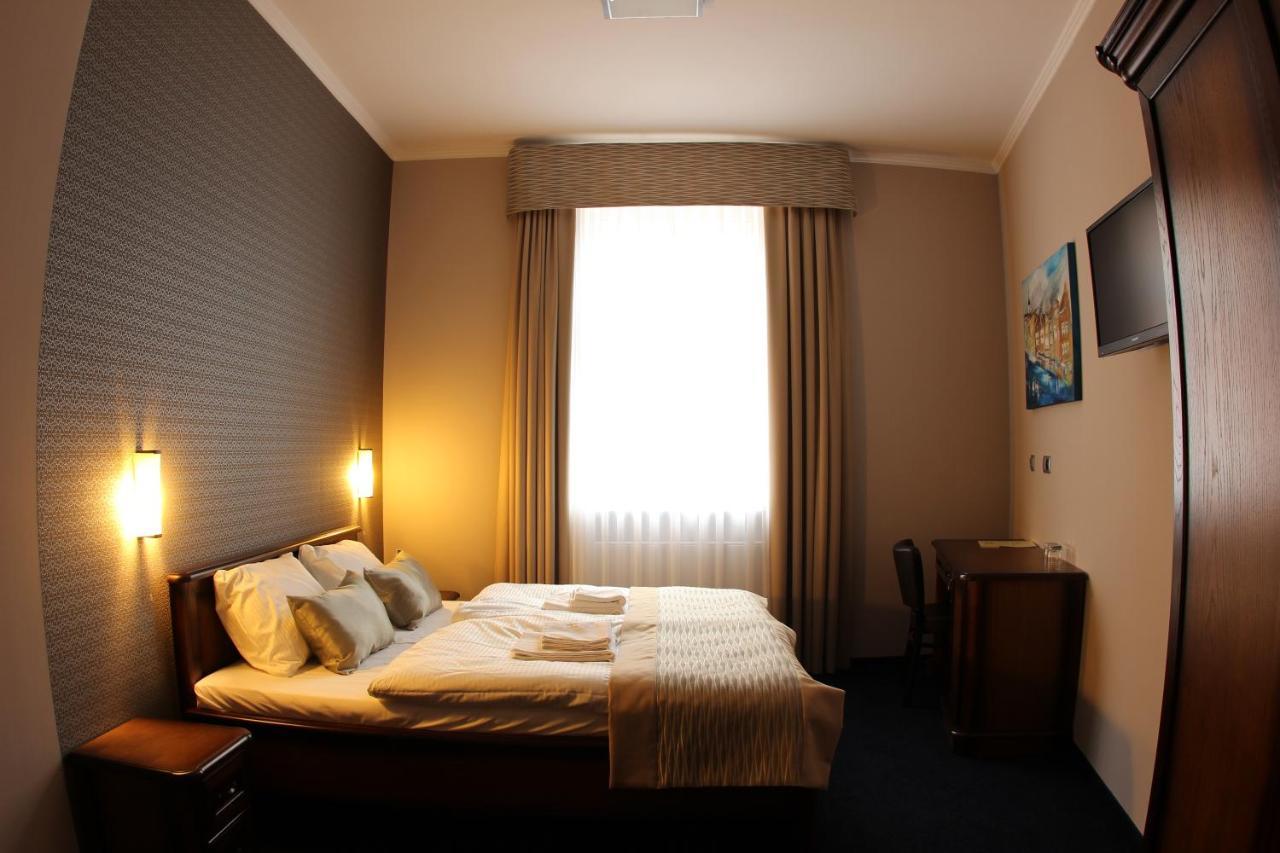 Hotel Kamienica Opole Bagian luar foto